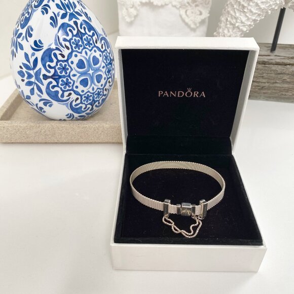 Pandora - Reflexions Bracelet with Safety Chain Clip Charm - Silver - Picture 10 of 14